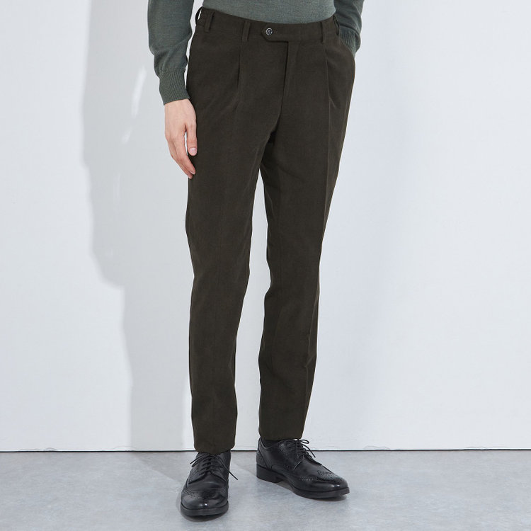 シルバーライン 【CLASSICO TAPERED】【秋冬】1タックテーパードパンツ/カーキ×コーデュロイ/ウエストシャーリング/4S SUSTAINABILITY&ECOLOGY FABRIC/※裾上げ必要 黄淡色