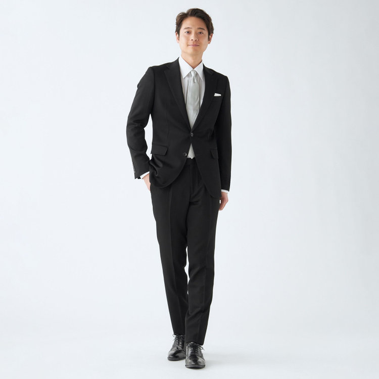 シルバーライン 【発送在庫あり】【CLASSICO TAPERED】【年間】【フォーマル対応可】2釦シングルフォーマルスーツ 1タック/ブラック×ソリッド/BISHU JAPAN FABRIC Super100's/ウエストサイドアジャスター仕様/※裾上げ必要 黒