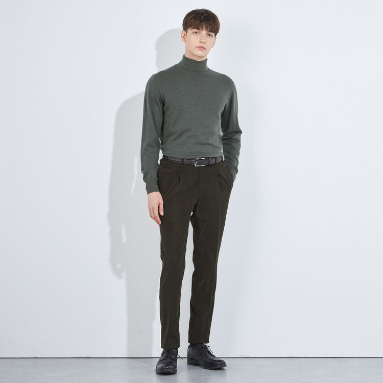 シルバーライン 【CLASSICO TAPERED】【秋冬】1タックテーパードパンツ/カーキ×コーデュロイ/ウエストシャーリング/4S SUSTAINABILITY&ECOLOGY FABRIC/※裾上げ必要 黄淡色