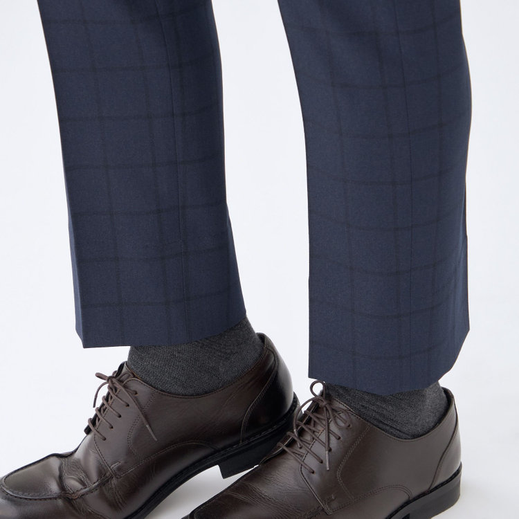 ブラックライン 【SLIM TAPERED】【春夏】0タックテーパードパンツ/ネイビー×ウィンドペン/ウエストシャーリング/ウォッシャブル/4S/※裾上げ済仕様 紺中間