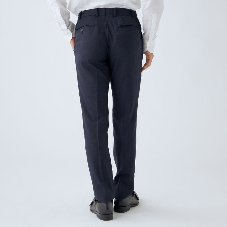 ブラックライン 【SLIM TAPERED_2】【秋冬】2釦シングルスーツ 0タック/ネイビー×バーズアイ/ウエストシャーリング/4S SUSTAINABILITY&ECOLOGY FABRIC/※パンツ裾上げ済仕様 紺中間