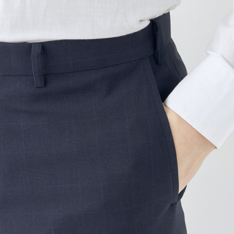 ブラックライン 【SLIM TAPERED】【春夏】0タックテーパードパンツ/ネイビー×チェック/ウエストムーブ/ウォッシャブル/4S SUSTAINABILITY&ECOLOGY FABRIC/※裾上げ必要 紺濃色