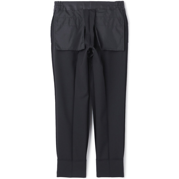 ブラックライン 【SLIM TAPERED_2】【年間】2釦シングルスリーピーススーツ 0タック/ブラック×シャドーストライプ/ウエストシャーリング/4S SUSTAINABILITY&ECOLOGY FABRIC/リバーシブルベスト仕様（グレー）/※パンツ裾上げ済仕様 黒