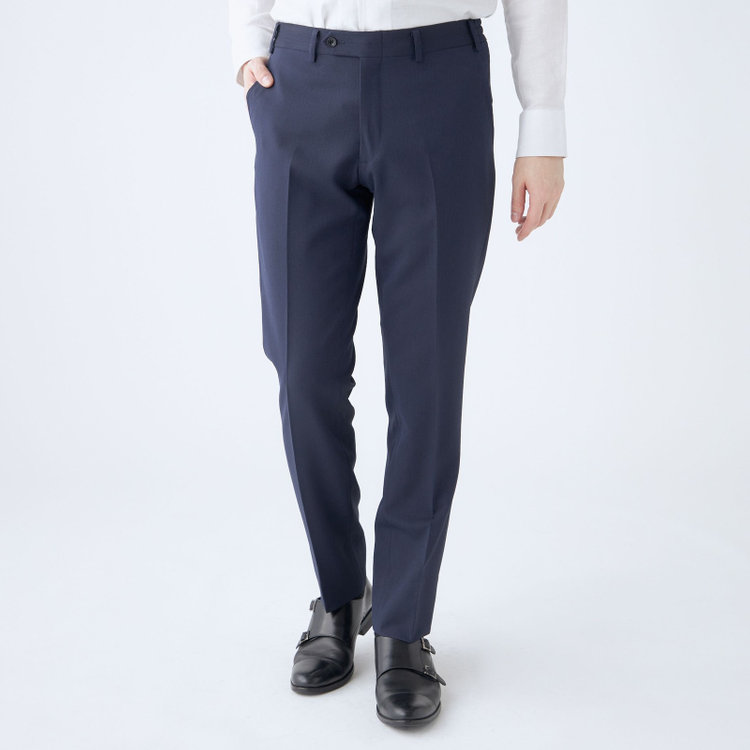 ブラックライン 【SLIM TAPERED_2】【年間】2釦シングルスリーピーススーツ 0タック/ネイビー×シャドーストライプ/ウエストシャーリング/4S SUSTAINABILITY&ECOLOGY FABRIC/リバーシブルベスト仕様（グレー）/※パンツ裾上げ済仕様 紺濃色