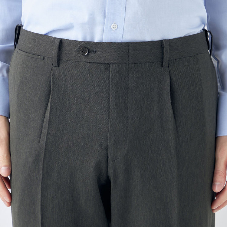 シルバーライン 【CLASSICO TAPERED】【春夏】1タックテーパードパンツ/カーキ/ウエストムーブ仕様/4S SUSTAINABILITY&ECOLOGY FABRIC/※裾上げ済仕様 緑濃色