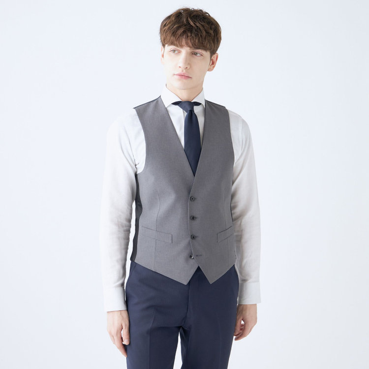 ブラックライン 【SLIM TAPERED_2】【年間】2釦シングルスリーピーススーツ 0タック/ネイビー×シャドーストライプ/ウエストシャーリング/4S SUSTAINABILITY&ECOLOGY FABRIC/リバーシブルベスト仕様（グレー）/※パンツ裾上げ済仕様 紺濃色