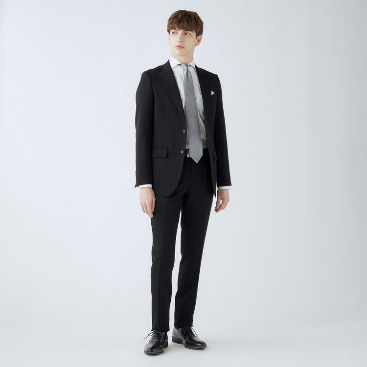 シルバーライン 【CLASSICO TAPERED】【年間】【フォーマル対応可】2釦シングルフォーマルスーツ 1タック/ブラック×ソリッド/BISHU JAPAN FABRIC Super100's/ウエストサイドアジャスター仕様/※裾上げ必要 黒
