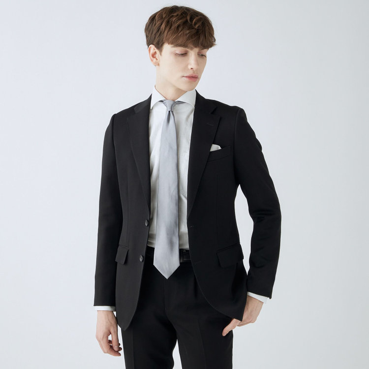 シルバーライン 【CLASSICO TAPERED】【年間】【フォーマル対応可】2釦シングルフォーマルスーツ 1タック/ブラック×ソリッド/BISHU JAPAN FABRIC Super100's/ウエストサイドアジャスター仕様/※裾上げ必要 黒