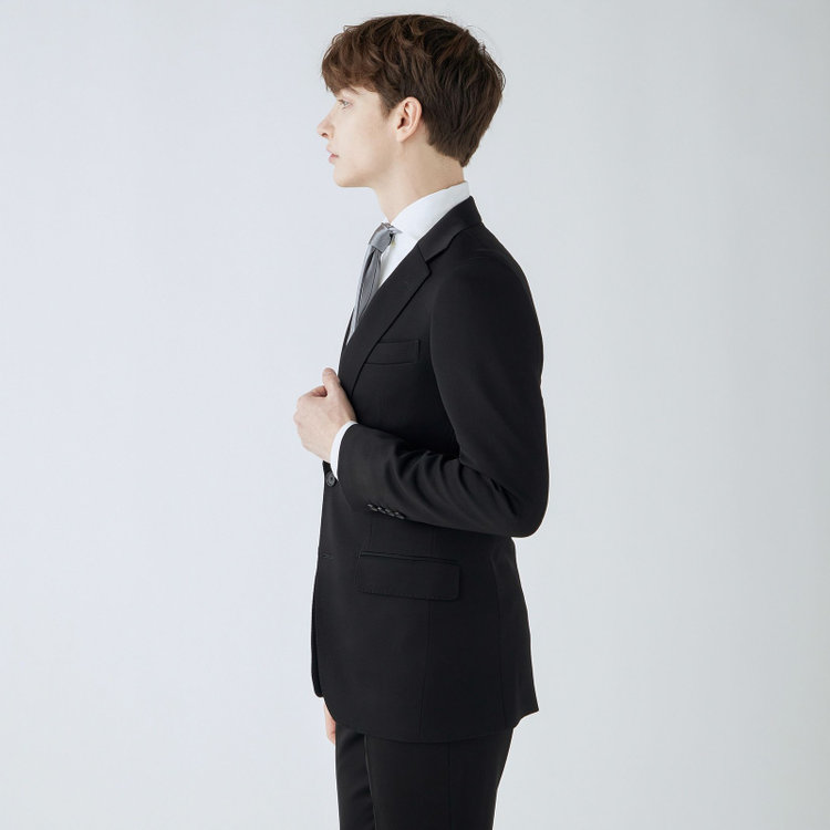 シルバーライン 【CLASSICO TAPERED】【年間】【フォーマル対応可】2釦シングルフォーマルスーツ 1タック/ブラック×ソリッド/BISHU JAPAN FABRIC Super100's/ウエストサイドアジャスター仕様/※裾上げ必要 黒