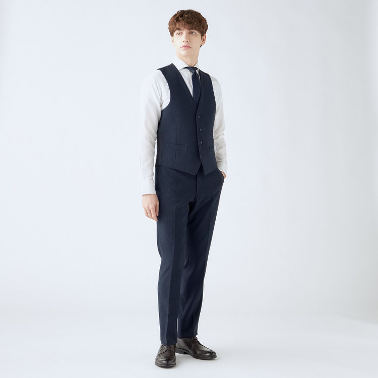 ブラックライン 【SLIM TAPERED_2】【秋冬】2釦シングルスリーピーススーツ 0タック/ネイビー/ウエストシャーリング/4S SUSTAINABILITY&ECOLOGY FABRIC/※パンツ裾上げ済仕様 紺濃色