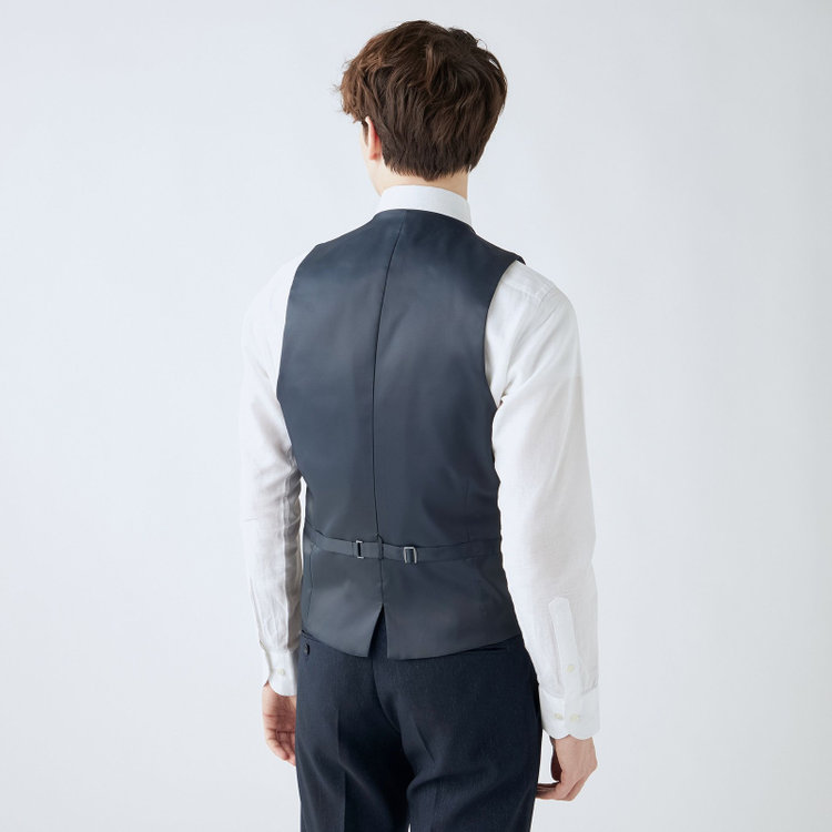 ブラックライン 【SLIM TAPERED_2】【秋冬】2釦シングルスリーピーススーツ 0タック/ネイビー/ウエストシャーリング/4S SUSTAINABILITY&ECOLOGY FABRIC/※パンツ裾上げ済仕様 紺濃色