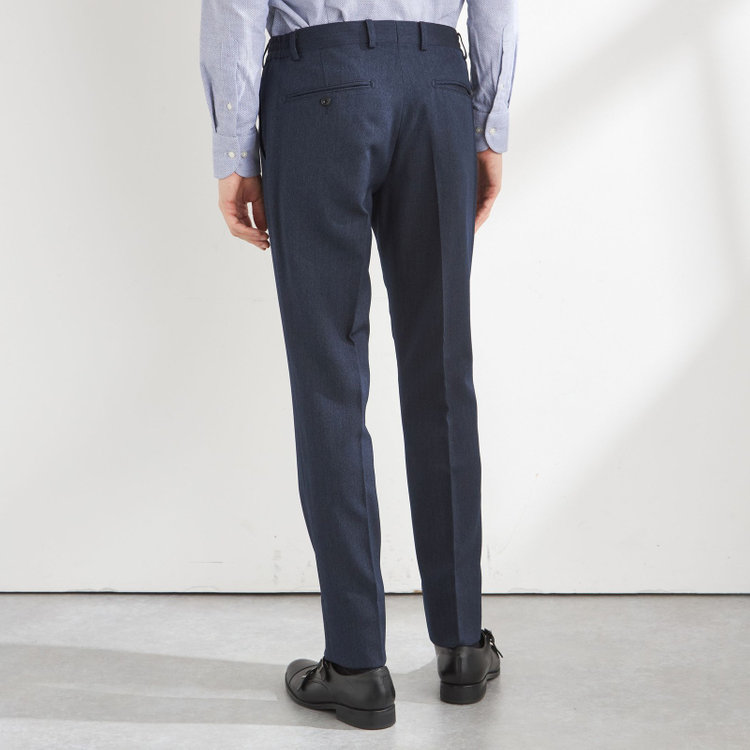 ブラックライン 【SLIM TAPERED_2】【秋冬】2釦シングルスリーピーススーツ 0タック/ネイビー×シャドーストライプ/ウエストシャーリング/4S SUSTAINABILITY&ECOLOGY FABRIC/※パンツ裾上げ済仕様 紺濃色
