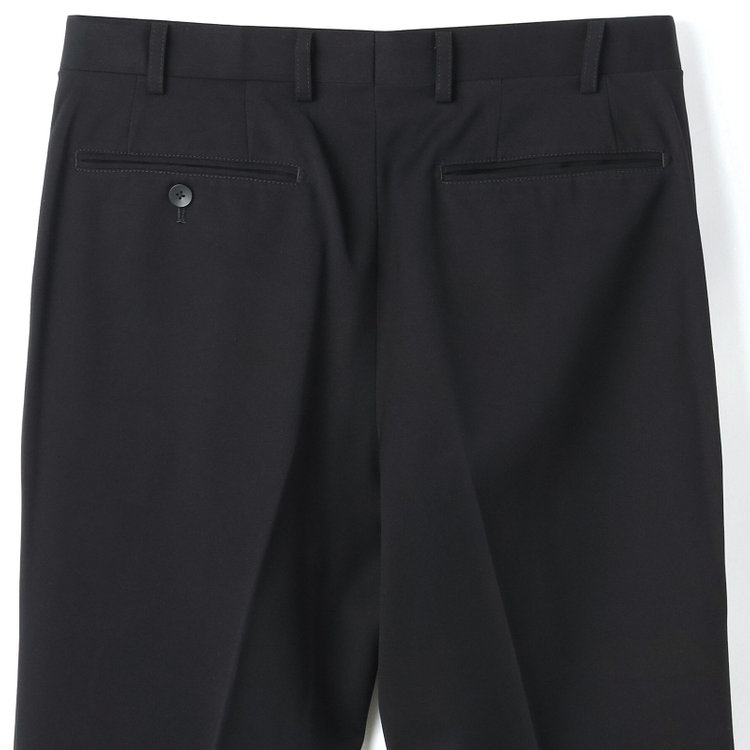 ブラックライン 【発送在庫あり】【KSW】【年間】【フォーマル対応可】2釦シングルスーツ 0タック/ブラック×ソリッド/ウエストムーブ/4S/※パンツ裾上げ済仕様 黒