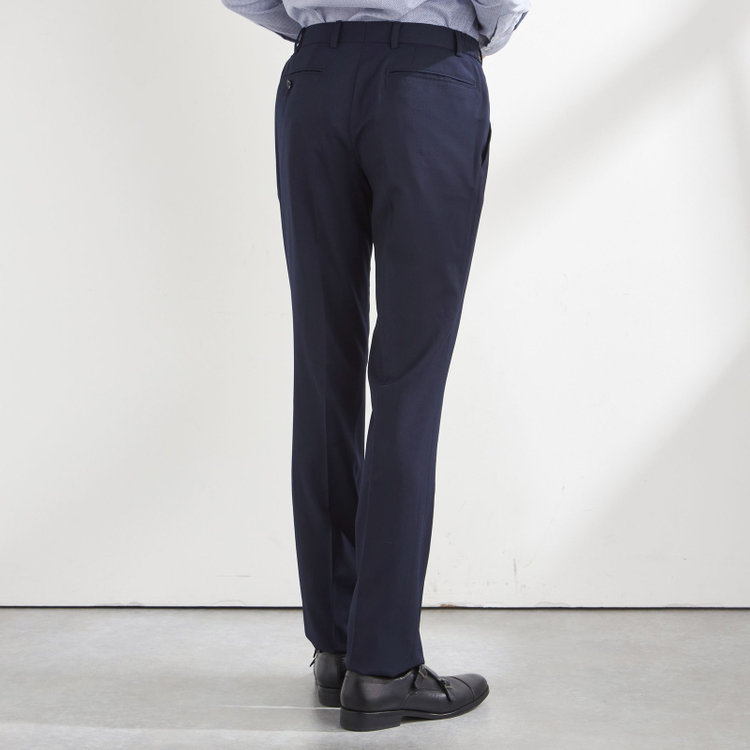 ブラックライン 【KSW】【年間】2釦シングルスーツ 0タック/ネイビー/ウエストシャーリング/ウォッシャブル/MOVING STRETCH/※裾上げ必要 紺中間