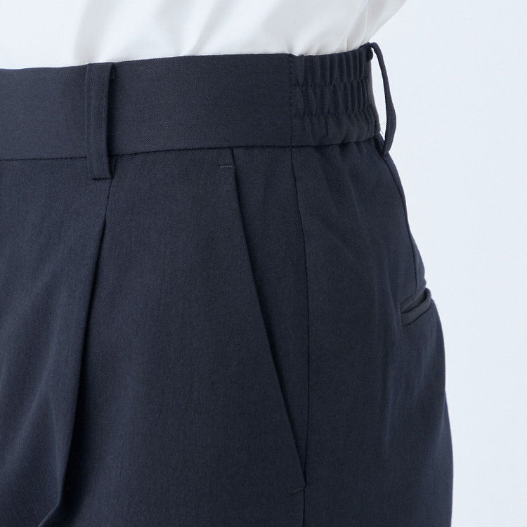 シルバーライン 【発送在庫あり】【RELAX TAPERED】【年間】ノーカラー ホック留めパンツスーツ/ネイビー/ウォッシャブル/ウエストシャーリング仕様/※パンツ裾上げ済仕様 紺中間