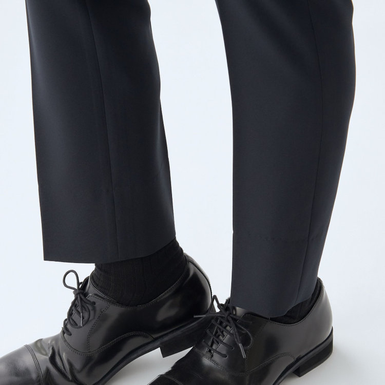 ブラックライン 【WEB限定】【発送在庫あり】【SLIM TAPERED】【年間】ウォッシャブル0タックテーパードパンツ/ネイビー/ウエストシャーリング仕様/裾上げ済仕様 紺中間