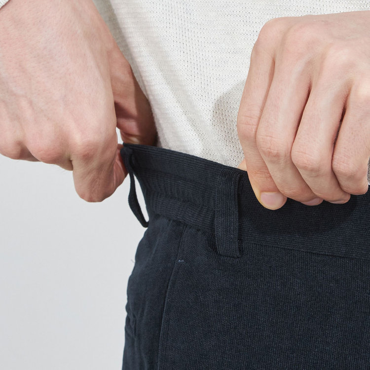 シルバーライン 【CLASSICO TAPERED】【秋冬】1タックテーパードパンツ/ネイビー×コーデュロイ/ウエストシャーリング/4S SUSTAINABILITY&ECOLOGY FABRIC/※裾上げ必要 紺濃色