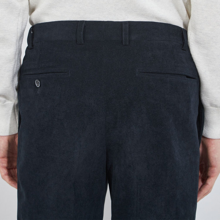 シルバーライン 【CLASSICO TAPERED】【秋冬】1タックテーパードパンツ/ネイビー×コーデュロイ/ウエストシャーリング/4S SUSTAINABILITY&ECOLOGY FABRIC/※裾上げ必要 紺濃色