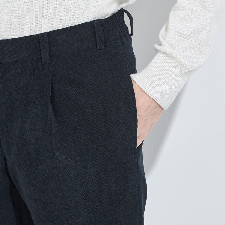 シルバーライン 【CLASSICO TAPERED】【秋冬】1タックテーパードパンツ/ネイビー×コーデュロイ/ウエストシャーリング/4S SUSTAINABILITY&ECOLOGY FABRIC/※裾上げ必要 紺濃色
