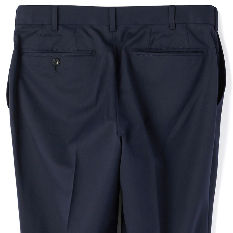 ブラックライン 【KSW】【年間】2釦シングルスーツ 0タック/ネイビー/ウエストムーブ/ウォッシャブル/MOVING STRETCH/※裾上げ必要 紺中間