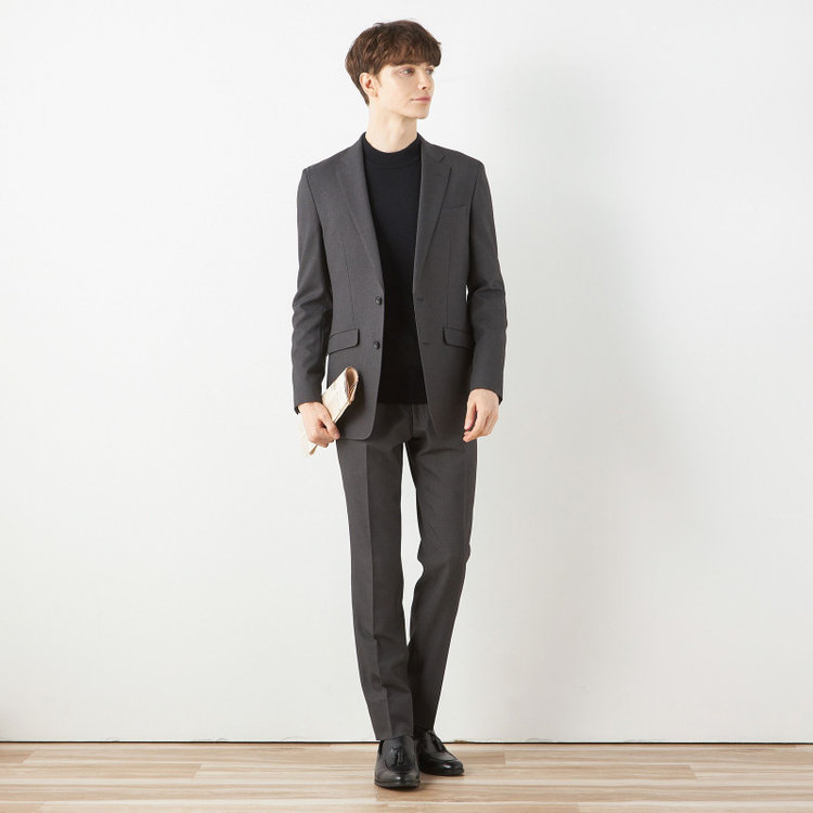 ブラックライン 【SLIM TAPERED_2】【年間】スペアパンツ付き/2釦シングルスーツ 0タック/グレー/ウエストシャーリング/4S SUSTAINABILITY/※パンツ裾上げ済仕様 グレー中間