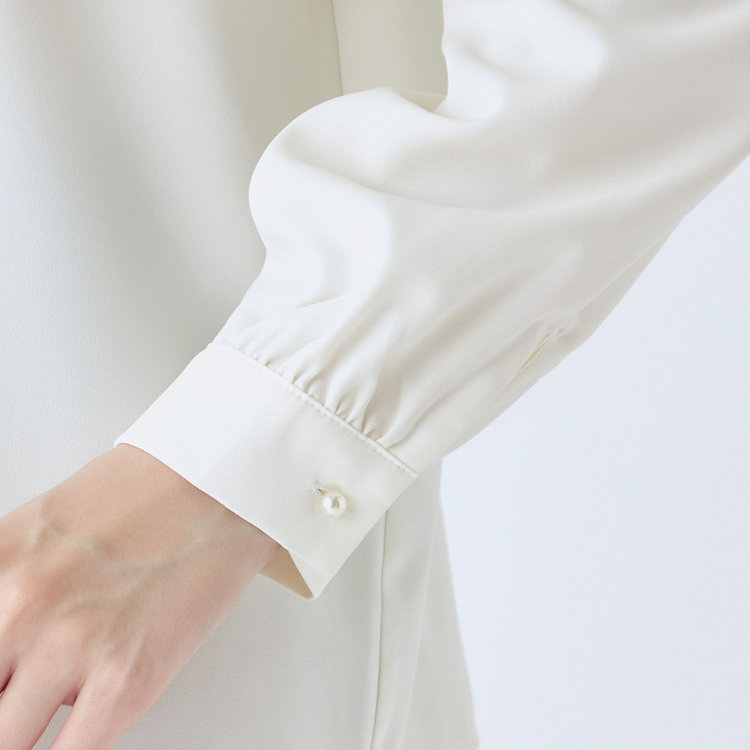 シルバーライン 【SL/長袖】ケープ付きバンドカラープルオーバーブラウス/ホワイト/2WAYストレッチ/UV加工/ウォッシャブル オフホワイト