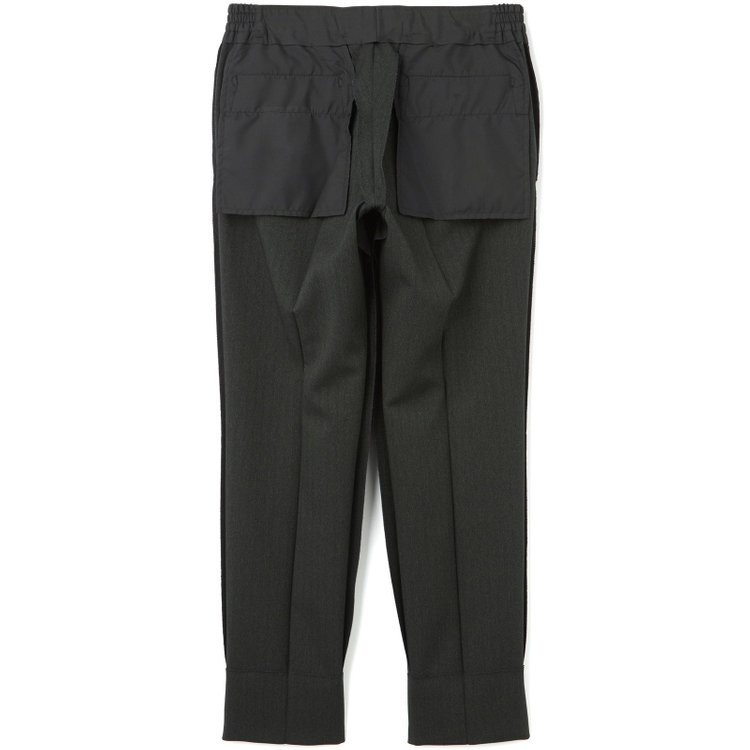 ブラックライン 【SLIM TAPERED_2】【秋冬】2釦シングルスリーピーススーツ 0タック/グリーン×シャドーストライプ/ウエストシャーリング/4S SUSTAINABILITY&ECOLOGY FABRIC/※パンツ裾上げ済仕様 緑濃色