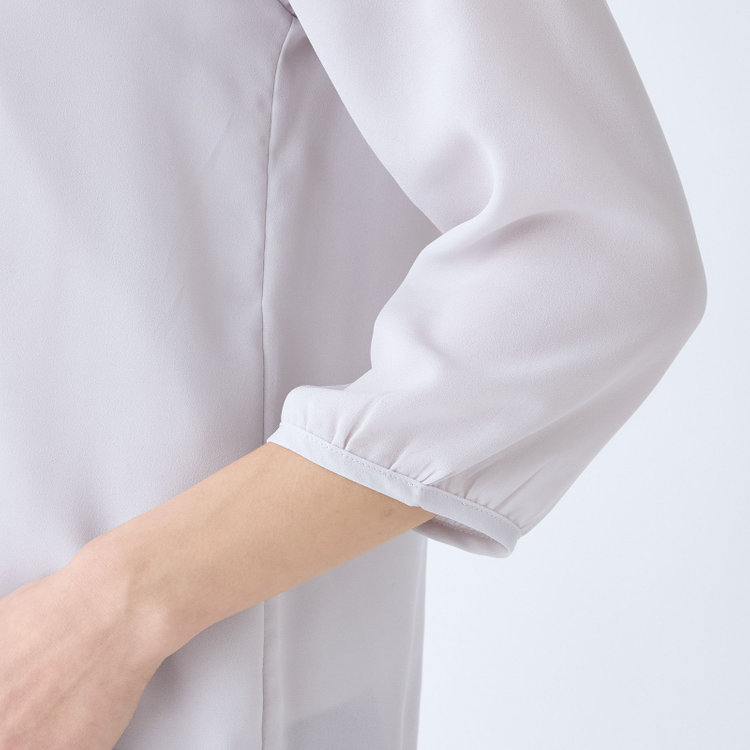 シルバーライン 【SILVER LINE/7分袖】フロントプリーツクルーネックプルオーバー/グレージュ/「ウォッシャブル可能」「防シワ」 グレー淡色