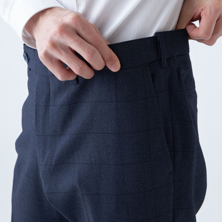 ブラックライン 【SLIM TAPERED】【秋冬】ポリエステル0タックテーパードパンツ/ネイビー×ウィンドペン/ウエストムーブ/ウォッシャブル/4S SUSTAINABILITY&ECOLOGY FABRIC/裾上げ済み仕様 紺濃色